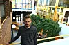 Sauda vidaregåande skule er i raudt beredskapsnivå frå torsdag denne veka. Rektor Bård Lien skildrar det som ein stor kabal som skal løysast, men har eit klart mål om å gjennomføre så mykje fysisk undervisning som muleg. Foto: Arkiv.