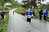Finn Isaksen sprang det ei mil lange gateløpet i Hole kommune på 32 minutt og 32 sekund. Dette bildet er frå Ølmedalen Rundt i år.
