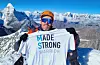 Tommy Listøl på toppen av 6189 meter høge Island Peak.