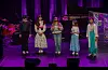 Kor Gøy-jentene med ulike tidsriktige kostymer. Fra venstre: Pernille Birkeland, Ina Yasemin Tungland Simsek, Ylva Stueland, Lubov Lysianska og Amine K. Abotnes. Alle foto: Rune Håheimsnes.