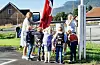 Flaggheising og skulestart. Denne veka startar eit spesielt skoleår i Sauda.