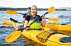I ein ny dokumentarserie på TV 2 blir sjåarane betre kjent med kronprinsparet, kven dei er og kva dei er oppteken av. Her padlar kronprins Haakon og kronprinsesse Mette-Marit kajakk i Oslofjorden.
