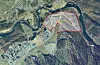 Dette området, kalla Lonarholet innerst på Birkeland, har peika seg ut som erstatningsareal for bedriftene som må flytte frå Birkeland Næringspark, dersom ammoniakkfabrikken blir bygd. Ny trasé Fv. 520 markert med gul linje.