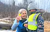 I mars passerte Gro Steinsland 72 år, og til våren er det heile 50 år sidan ho var ferdig utdanna førskulelærar. Framleis drar Gro Steinsland på jobb i Veslefrikk barnehage. Her er ho saman med Bitania Tedros Andetsio.