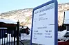 Restavfallet blir henta som normalt denne veka, trass koronasjukdom, problem med renovasjonsbil og eit massivt snø- og regnvêr. Også sorteringsanlegget skal halde ope som vanleg. OBS: Opningstidene på bildet er utdaterte. Dei riktige opningstidene finn ein på kommunens heimeside.