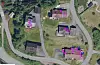 Fleire privatpersonar ved Grønsdal-krysset får ny adresse som følge av at krysset blir flytta. Nye nummer i rosa. Fotoet viser ikkje den nye vegløysinga. Kommunekart.