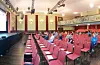 Rundt 35 personar var samla i storesalen i Folkets Hus tysdag kveld. Tema var Saudahallen sitt potensial for å bli eit sentrum for både idrett, aktivitet og folkehelse. Andreas Fløgstad frå Tveit Regnskap leiar prosessarbeidet.