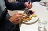 Restaurantnæringa slit med å få tak i kokkar, men når Sauda kommune lyser ut ledig stilling som institusjonskokk er det mange søkarar.