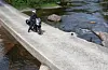 NAF minner trafikantar på to og fire hjul om å køyre med gode tryggleiksmarginar i sommar.