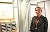 Nå kan du tidlegstemma i det komande stortingsvalet. Her er kundetorgets Kathrine Fristad fotografert i samband med kommune- og fylkestingvalet i 2023.