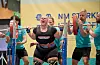 Hildeborg Juvet Hugdal frå Sauda IL sette to norske rekordar og sikra seg eit nytt NM-gull under årets NM i utstyrsfritt styrkeløft. Foto: Hans Petter Støre/Norges Idrettsforbund.