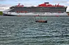 Gammalt og nytt. Bildet er tatt i Lerwick på Shetland 4. august.