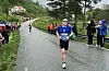 Finn Isaksen måtte grava djupt etter krefter for å halda Magnus Lian Aarestad bak seg i innspurten.