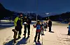 Her står startarane Leif Ildstad og Knut Saua og sjekkar starttlisten. Klar på startstreken nr. E er Kamilla Nagu.