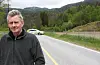 REAGERTE PÅ BILEN: Jan Ellingsen såg bilen stikka frå politiet i Sauda sentrum.