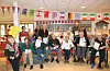 Desse seniorane fekk medaljar, diplomar og trekkepremiar i går, måndag. Framme frå venstre: Helene Djuvik, Reidun Aabø, Arne Haavelsrud, Olaf Solberg, Martha Aartun, Gudmund Aardal og Jan Flokketveit. Bak frå venstre: Ingrid Stueland, Adolf Hølland, Knut Sjo, Ingolf Johansen, Ingolf Saua, Berit Årthun, Øystein Øygard, Sigfred Skåre, Solaug Hølland (skjult) og Marie Halvorsen. Ikkje til stades: Marit Solland.