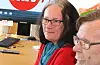 Monika Kvilhaugsvik (i raudt) besøkte Nav i Sauda i mars 2019. Nå ligg ho an til å toppa Rogaland SV si valliste neste haust.