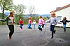 Risvollelevane har hoppa ivrig i ti dagar, og er dei riktig heldige kan dei vinne pengar til klassekassa.
