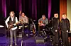 Nils Kristen Herheim stilte med band, koristar og gjester i Folkets Hus laurdag kveld.